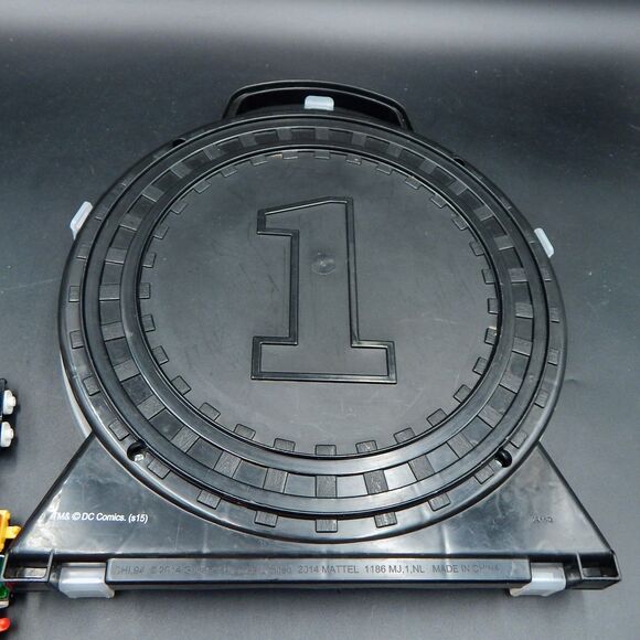 Thomas The Train Minis Super Hero Carrying Case Built In Track Lot 16 Minis Toy - Picture 7 of 11